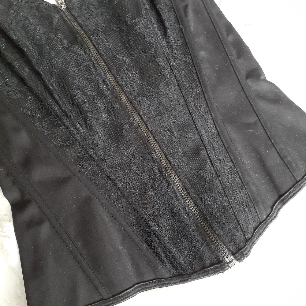 SOLD - Picture 3 of 4